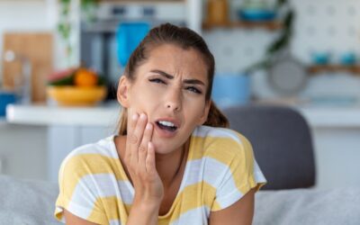Why Do My Bottom Teeth Hurt